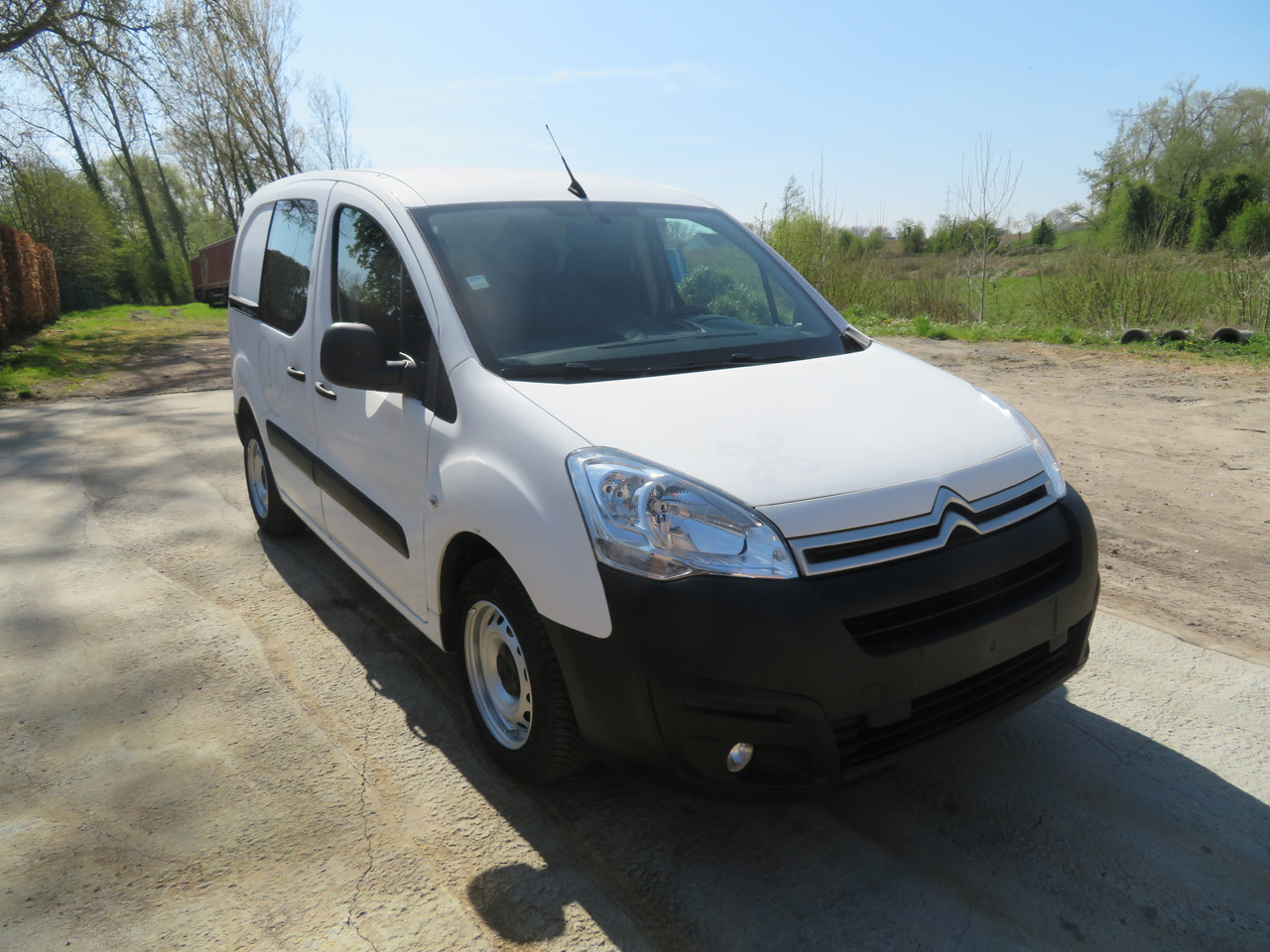 CITROËN Berlingo 1.6 BlueHDi CLUB - فان: صورة 1 CITROËN Berlingo 1.6 BlueHDi CLUB - فان: صورة 1