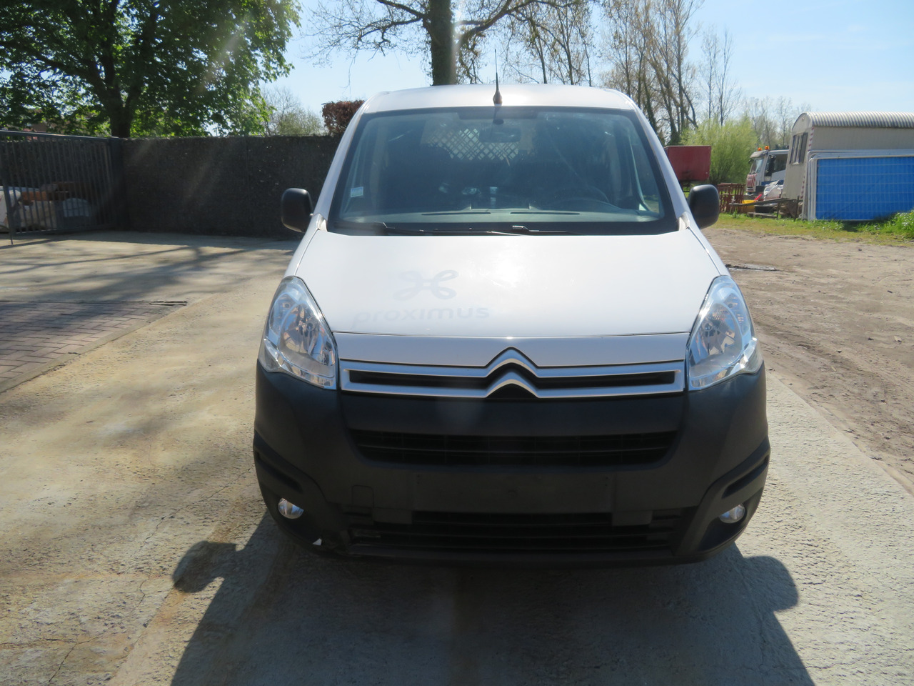 CITROËN Berlingo 1.6 BlueHDi CLUB - فان: صورة 2 CITROËN Berlingo 1.6 BlueHDi CLUB - فان: صورة 2