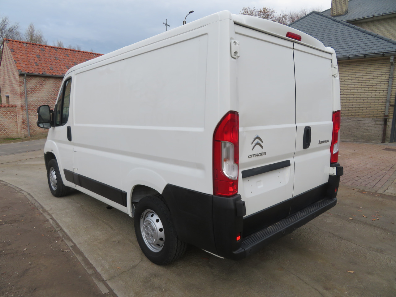 Citroën Jumper 2.2 BlueHDi - L1H1 - فان المدمجة: صورة 5 Citroën Jumper 2.2 BlueHDi - L1H1 - فان المدمجة: صورة 5