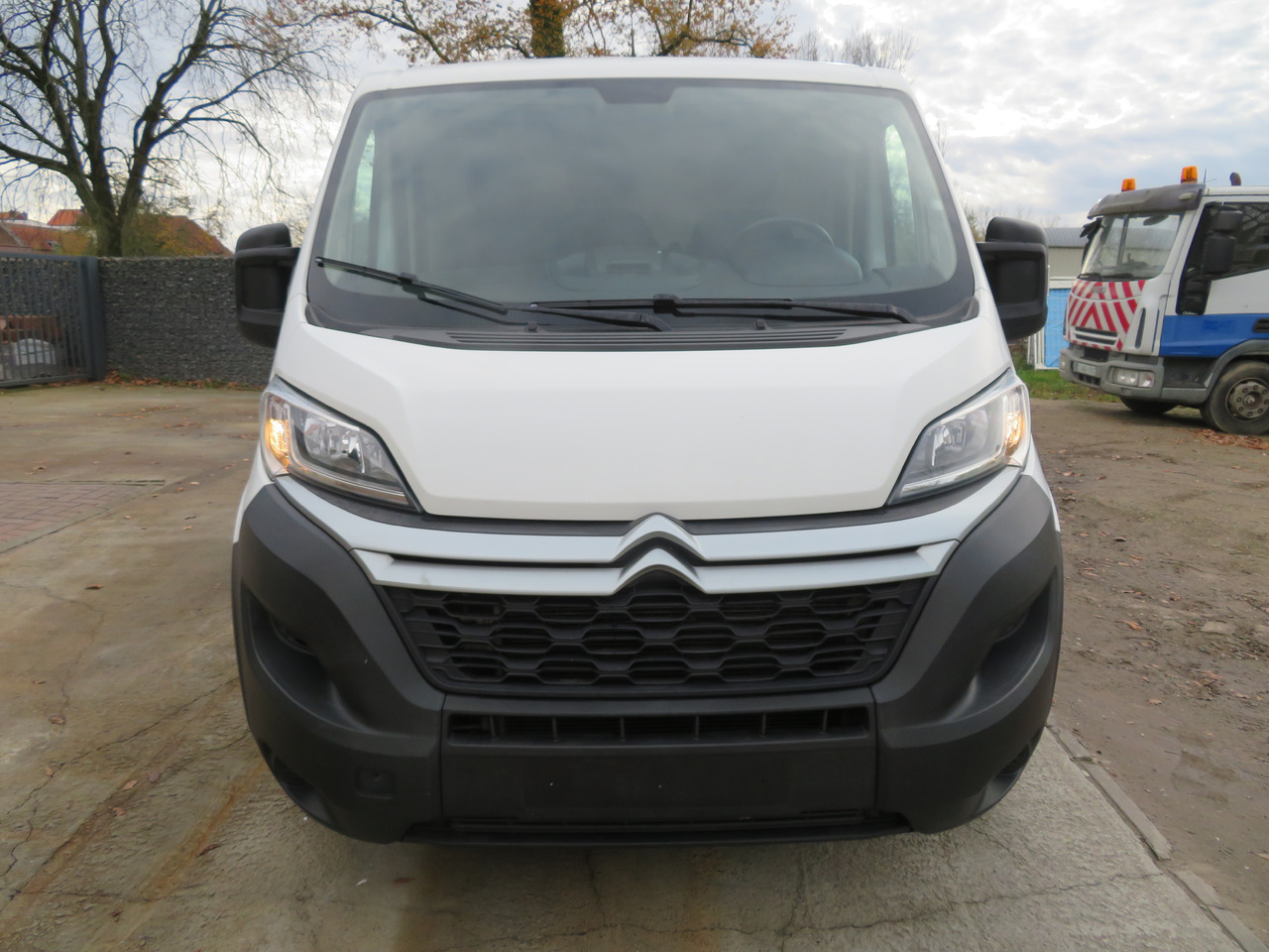 Citroën Jumper 2.2 BlueHDi - L1H1 - فان المدمجة: صورة 2 Citroën Jumper 2.2 BlueHDi - L1H1 - فان المدمجة: صورة 2