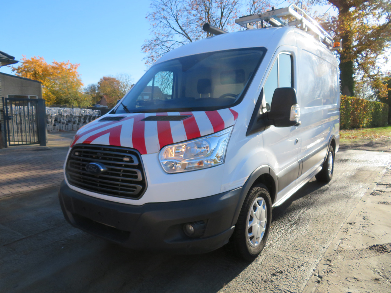 Ford Transit 2.0TDCi - L2H2 - فان: صورة 3 Ford Transit 2.0TDCi - L2H2 - فان: صورة 3