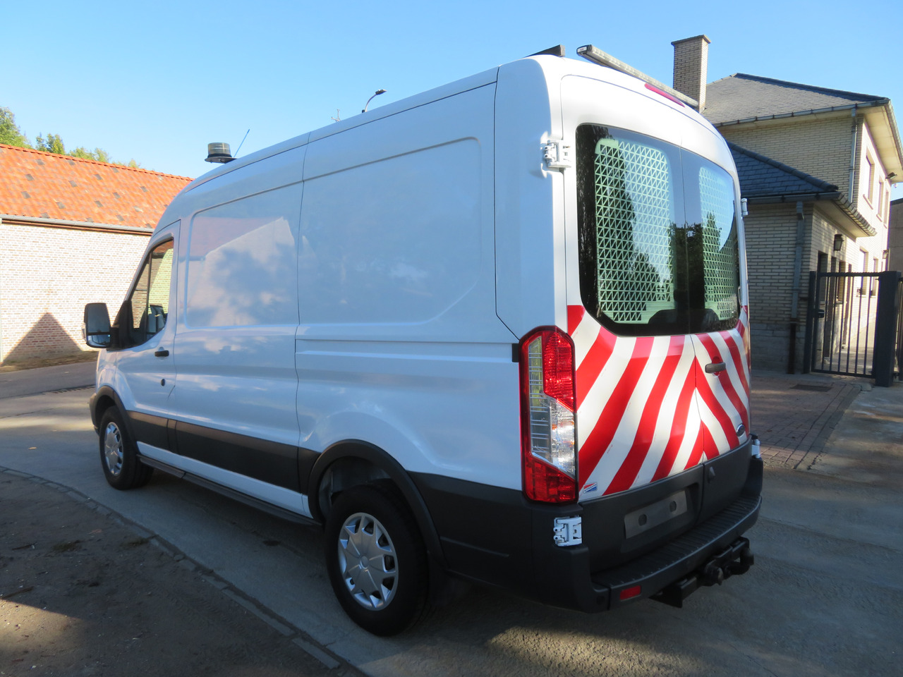 Ford Transit 2.0TDCi - فان: صورة 5 Ford Transit 2.0TDCi - فان: صورة 5