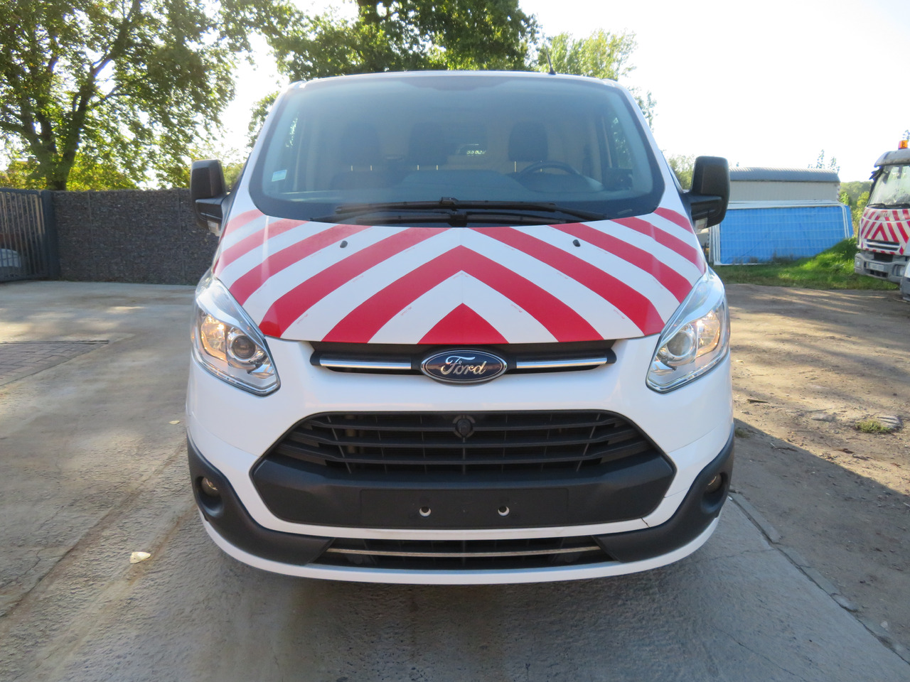 Ford Transit Custom 2.0 Trend - فان المدمجة: صورة 2 Ford Transit Custom 2.0 Trend - فان المدمجة: صورة 2