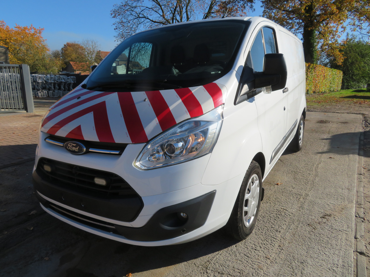 Ford Transit Custom 2.0tdci - فان المدمجة: صورة 3 Ford Transit Custom 2.0tdci - فان المدمجة: صورة 3