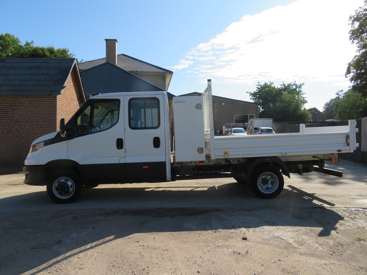 Iveco Daily 35C16 3.0 Dubbel cabine - Kipper - شاحنة التوصيل, الشاحنات الصغيرة كابينة مزدوجة: صورة 4 Iveco Daily 35C16 3.0 Dubbel cabine - Kipper - شاحنة التوصيل, الشاحنات الصغيرة كابينة مزدوجة: صورة 4