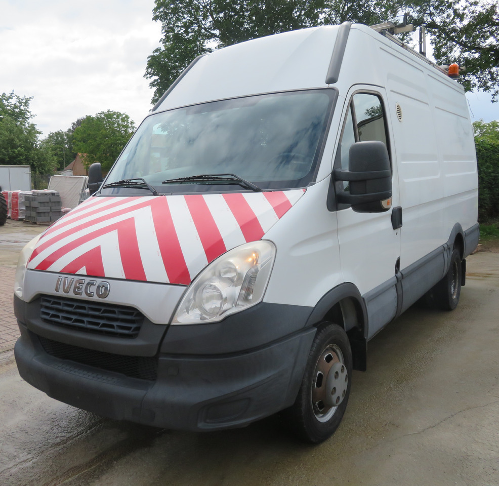 Iveco Daily 50C15 - فان: صورة 4 Iveco Daily 50C15 - فان: صورة 4