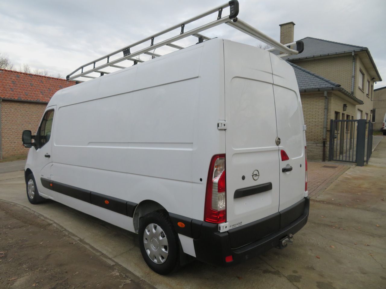 Opel Movano 2.3 CDTI - L3H2 - فان: صورة 5 Opel Movano 2.3 CDTI - L3H2 - فان: صورة 5