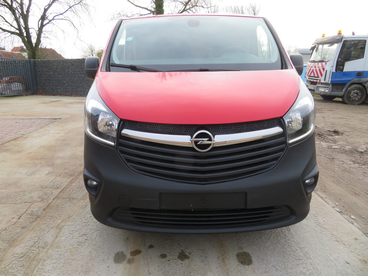 Opel Vivaro 1.6CDTI BI-Turbo - L1H1 - فان المدمجة: صورة 2 Opel Vivaro 1.6CDTI BI-Turbo - L1H1 - فان المدمجة: صورة 2