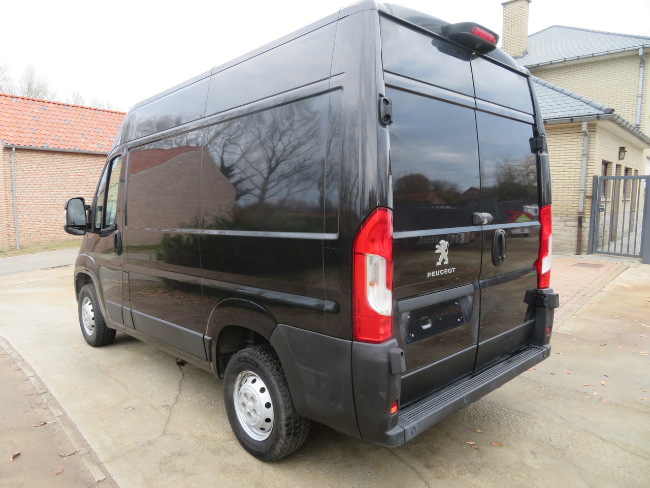 Peugeot Boxer 2.2 BlueHDI L1H2 premium - فان المدمجة: صورة 5 Peugeot Boxer 2.2 BlueHDI L1H2 premium - فان المدمجة: صورة 5