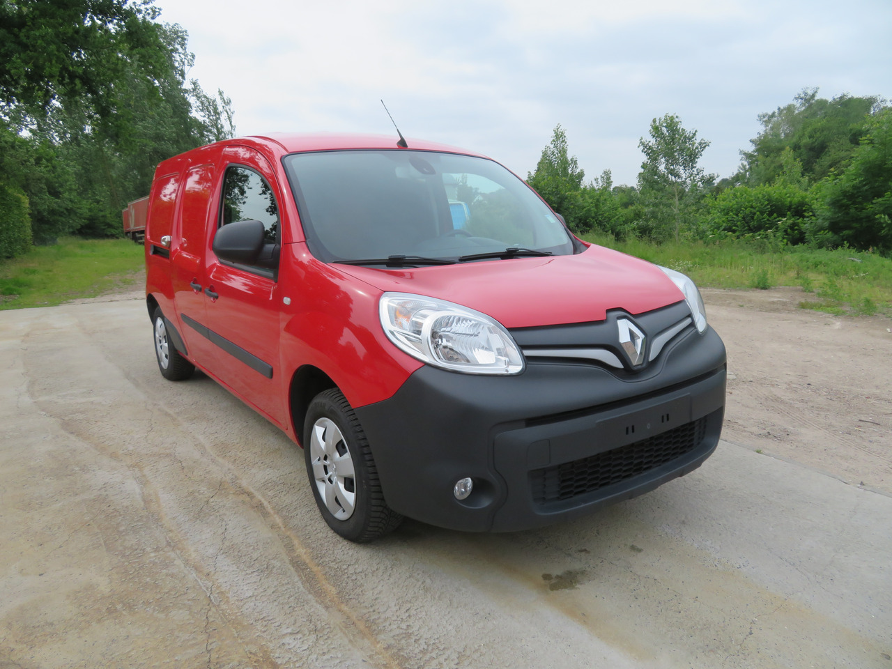 RENAULT Kangoo EXPRESS MAXI 1.5 dCi Grand Confort - فان المدمجة: صورة 1 RENAULT Kangoo EXPRESS MAXI 1.5 dCi Grand Confort - فان المدمجة: صورة 1