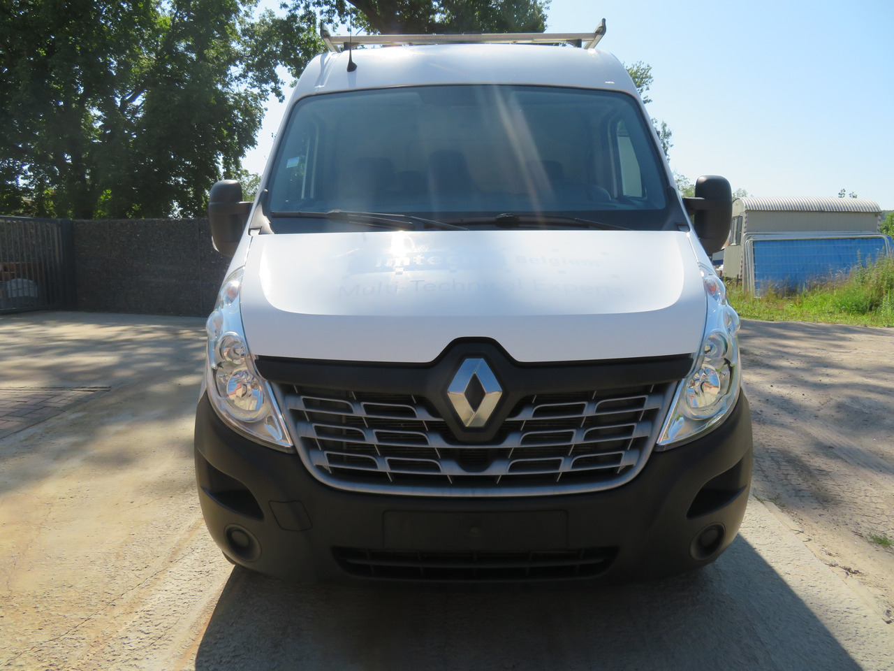 RENAULT Master 2.3dCi Energy Grand Confort & Media Nav - L2H2 - فان المدمجة: صورة 2 RENAULT Master 2.3dCi Energy Grand Confort & Media Nav - L2H2 - فان المدمجة: صورة 2