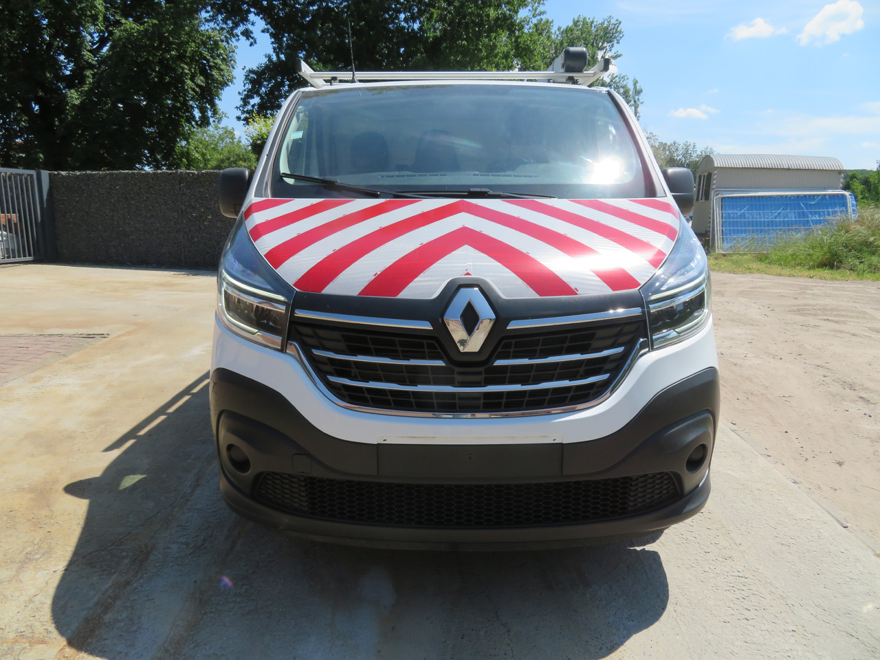 RENAULT Trafic 2.0dCi - L2H1 - فان المدمجة: صورة 2 RENAULT Trafic 2.0dCi - L2H1 - فان المدمجة: صورة 2