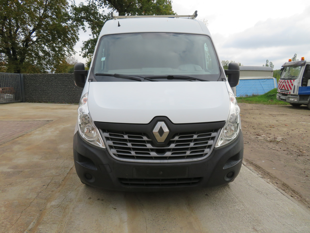 Renault Master 2.3dCi Grand Confort - L2H2 - فان: صورة 2 Renault Master 2.3dCi Grand Confort - L2H2 - فان: صورة 2