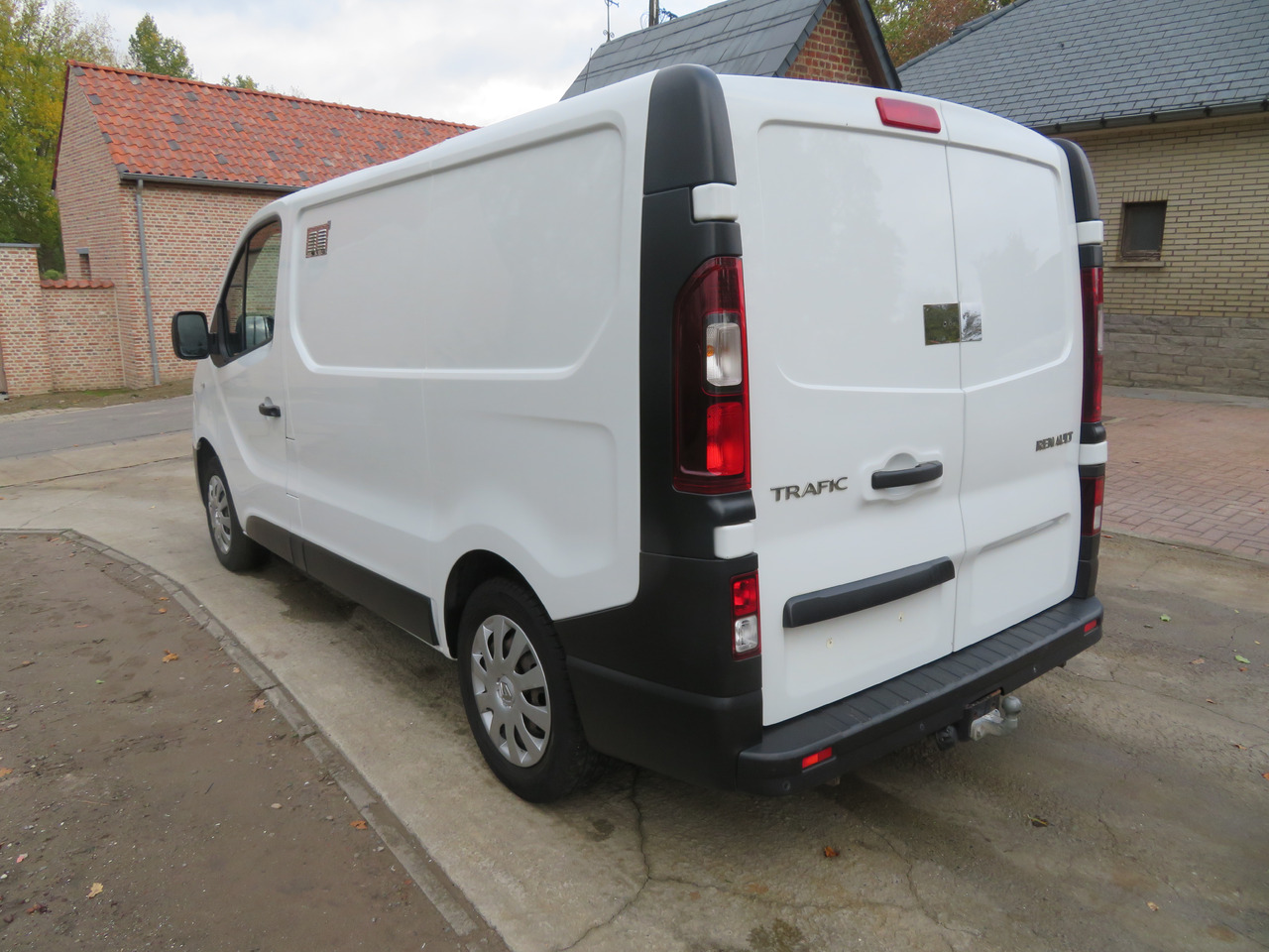 Renault Trafic 1.6dCi L1H1 - فان المدمجة: صورة 5 Renault Trafic 1.6dCi L1H1 - فان المدمجة: صورة 5
