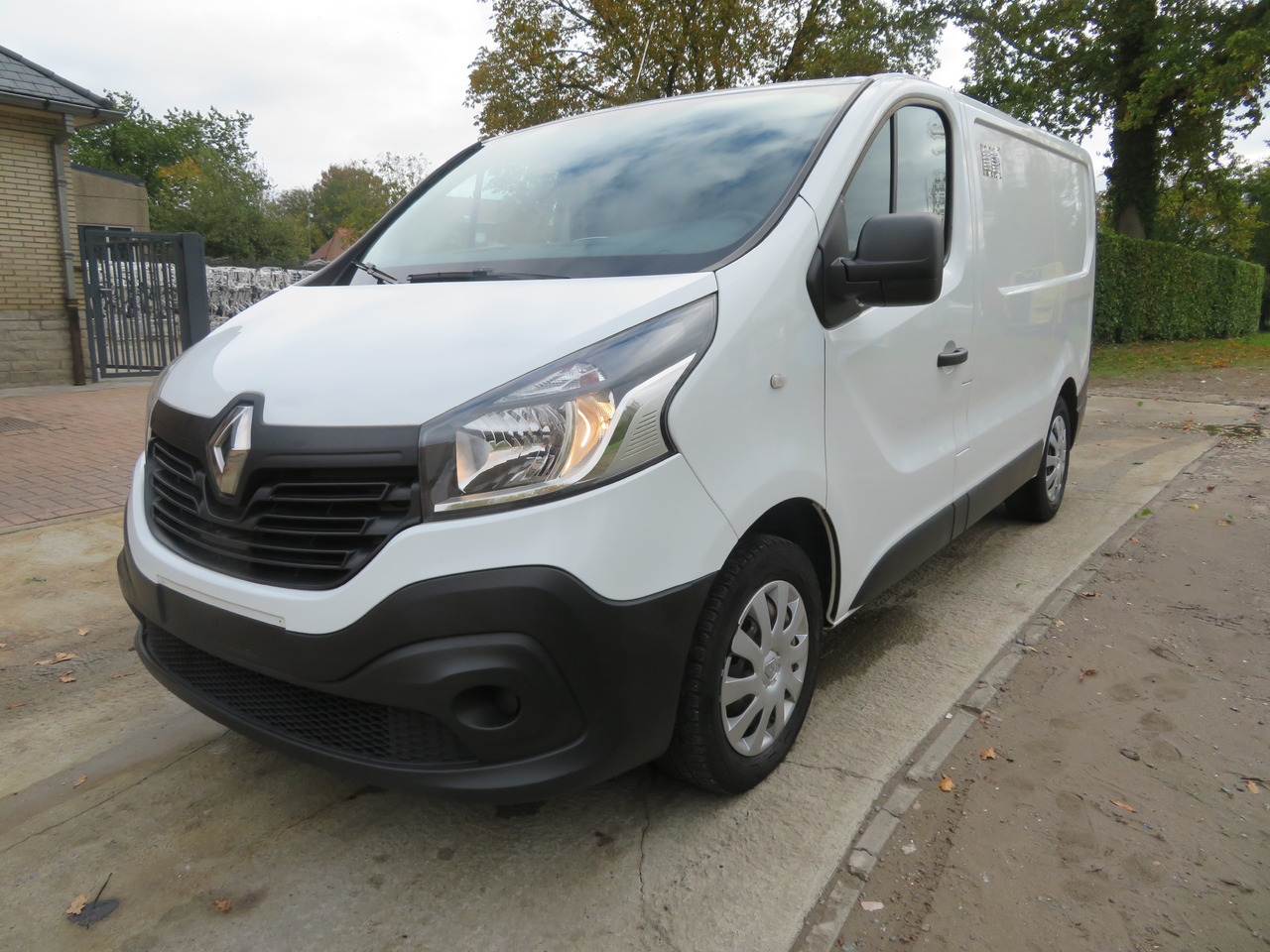 Renault Trafic 1.6dCi L1H1 - فان المدمجة: صورة 3 Renault Trafic 1.6dCi L1H1 - فان المدمجة: صورة 3