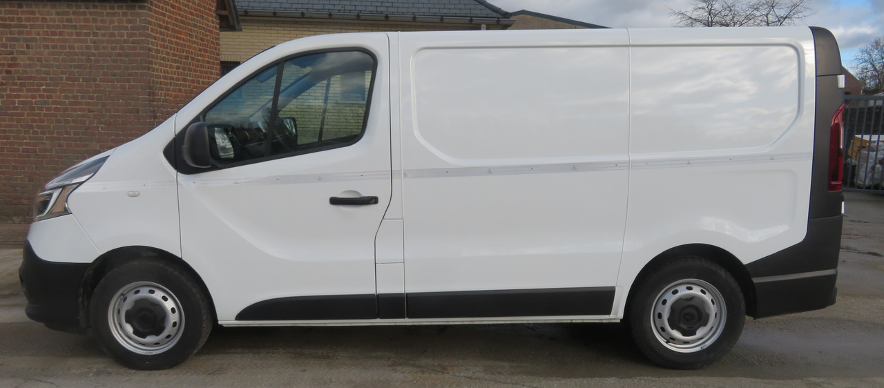Renault Trafic - L1H1 - 2.0dCi - فان المدمجة: صورة 4 Renault Trafic - L1H1 - 2.0dCi - فان المدمجة: صورة 4