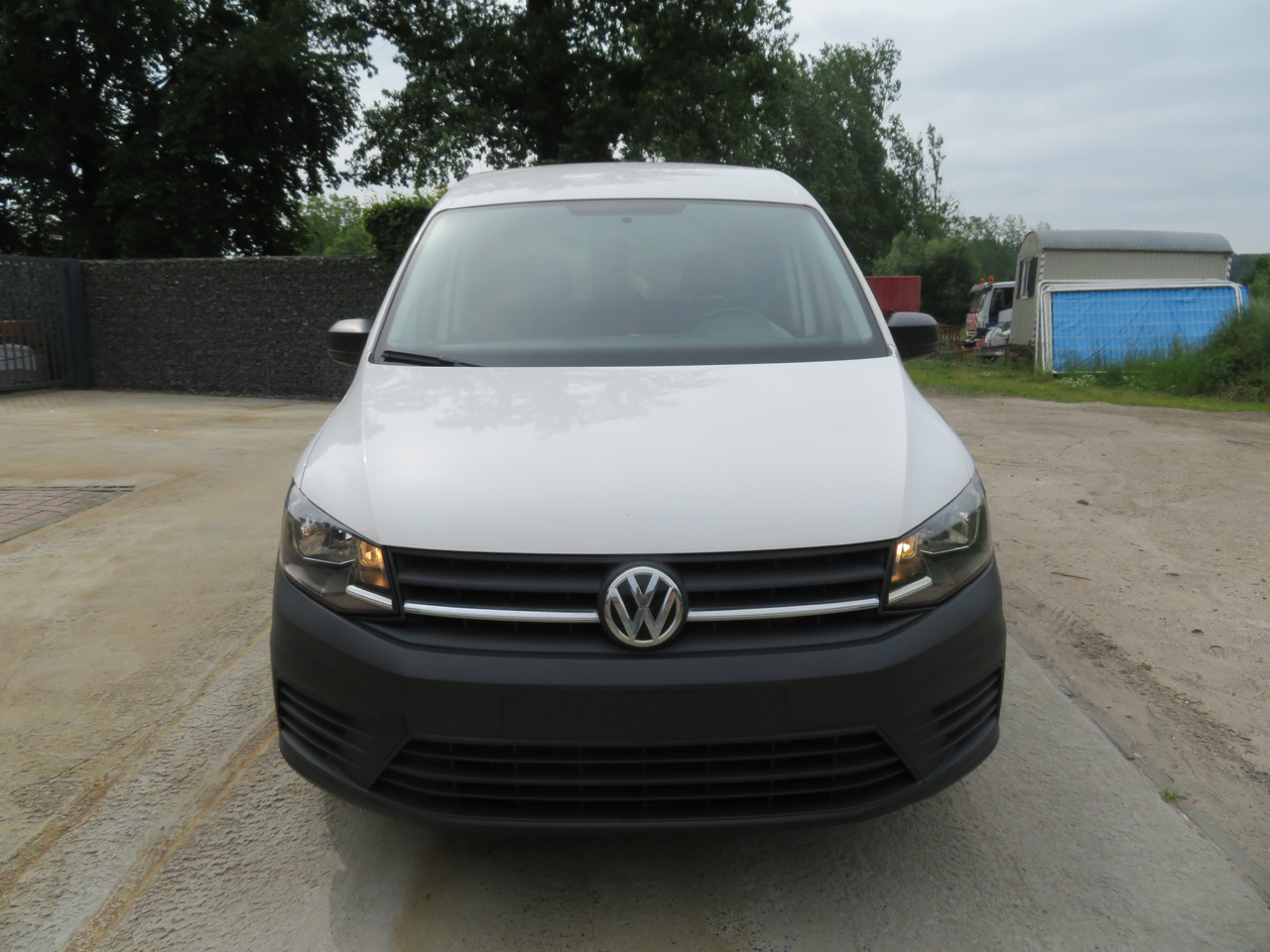 VOLKSWAGEN Caddy 2.0 TDi - فان المدمجة: صورة 2 VOLKSWAGEN Caddy 2.0 TDi - فان المدمجة: صورة 2