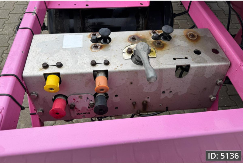 Broshuis 3UCC-39/45 Multi / 2x Extandable / 2x Lift Axle - نصف مقطورة لنقل الحاويات: صورة 5 Broshuis 3UCC-39/45 Multi / 2x Extandable / 2x Lift Axle - نصف مقطورة لنقل الحاويات: صورة 5