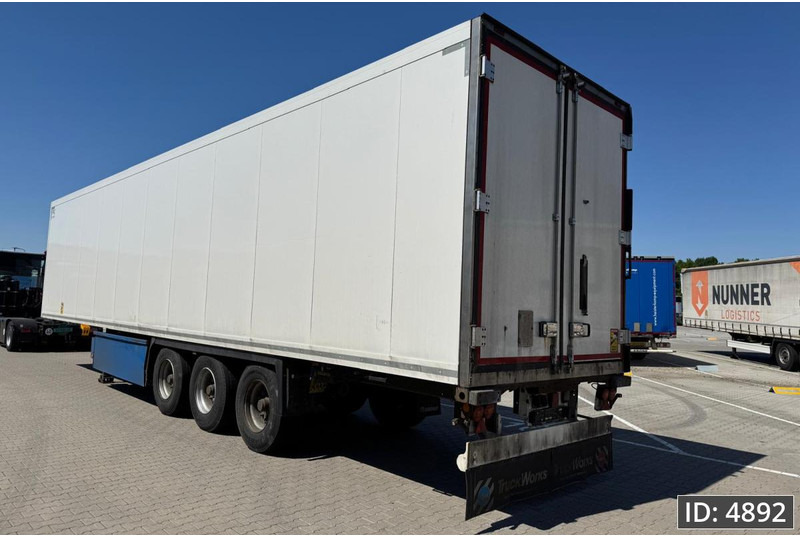 Krone SD / Carrier Vector 1550 / Palletbox / BPW Drum - نصف مقطورة مُبرِّدة: صورة 2 Krone SD / Carrier Vector 1550 / Palletbox / BPW Drum - نصف مقطورة مُبرِّدة: صورة 2