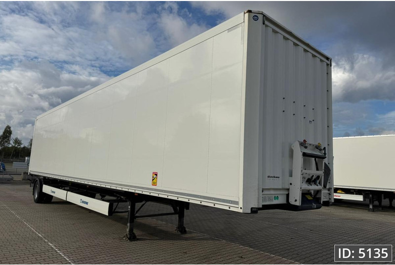 Krone SEK / Steering axle / More available - نصف مقطورة صندوق مغلق: صورة 4 Krone SEK / Steering axle / More available - نصف مقطورة صندوق مغلق: صورة 4