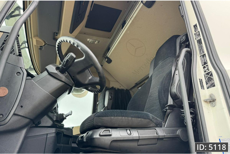 Mercedes-Benz Actros 1845 GigaSpace, Euro 6, / Fridge / 2 Tanks / 3 Pieces - وحدة جر: صورة 5 Mercedes-Benz Actros 1845 GigaSpace, Euro 6, / Fridge / 2 Tanks / 3 Pieces - وحدة جر: صورة 5