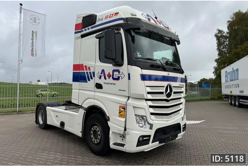 Mercedes-Benz Actros 1845 GigaSpace, Euro 6, / Fridge / 2 Tanks / 3 Pieces - وحدة جر: صورة 4 Mercedes-Benz Actros 1845 GigaSpace, Euro 6, / Fridge / 2 Tanks / 3 Pieces - وحدة جر: صورة 4
