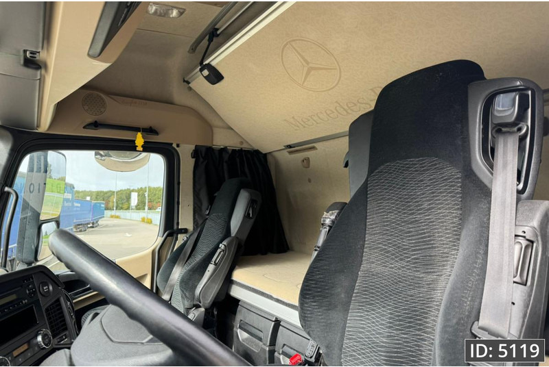Mercedes-Benz Actros 1845 GigaSpace, Euro 6, / Fridge / 2 Tanks / 3 Pieces - وحدة جر: صورة 5 Mercedes-Benz Actros 1845 GigaSpace, Euro 6, / Fridge / 2 Tanks / 3 Pieces - وحدة جر: صورة 5