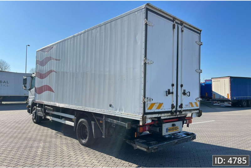 Mercedes-Benz Atego 1318 Day Cab, Euro 5, BDF / EPS automatic / DHOLLANDIA 2000KG - شاحنات الحاويات / جسم علوي قابل للتغيير شاحنة: صورة 2 Mercedes-Benz Atego 1318 Day Cab, Euro 5, BDF / EPS automatic / DHOLLANDIA 2000KG - شاحنات الحاويات / جسم علوي قابل للتغيير شاحنة: صورة 2