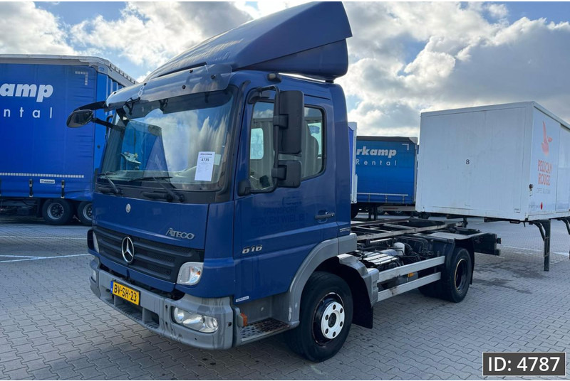 Mercedes-Benz Atego 816 Day Cab, Euro 5, BDF / EPS automatic / standklima / Hydraulic system - شاحنات الحاويات / جسم علوي قابل للتغيير شاحنة: صورة 1 Mercedes-Benz Atego 816 Day Cab, Euro 5, BDF / EPS automatic / standklima / Hydraulic system - شاحنات الحاويات / جسم علوي قابل للتغيير شاحنة: صورة 1