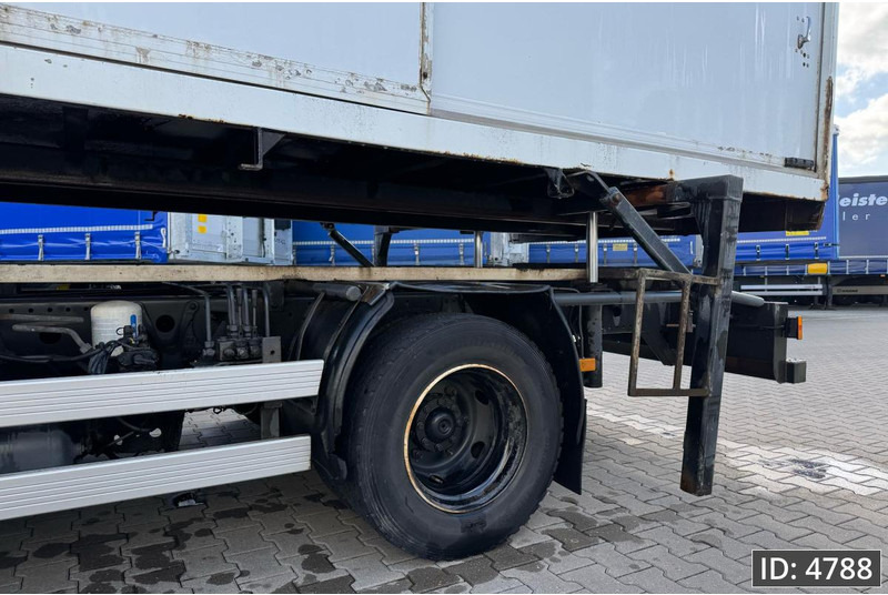 Mercedes-Benz Atego 816 Day Cab, Euro 5, BDF / EPS automatic / standklima / Hydraulic system - شاحنات الحاويات / جسم علوي قابل للتغيير شاحنة: صورة 5 Mercedes-Benz Atego 816 Day Cab, Euro 5, BDF / EPS automatic / standklima / Hydraulic system - شاحنات الحاويات / جسم علوي قابل للتغيير شاحنة: صورة 5