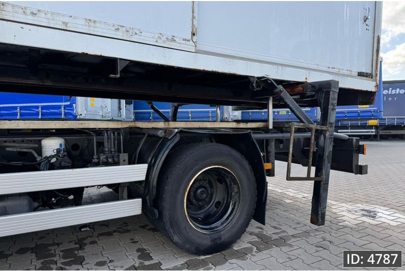Mercedes-Benz Atego 816 Day Cab, Euro 5, BDF / EPS automatic / standklima / Hydraulic system - شاحنات الحاويات / جسم علوي قابل للتغيير شاحنة: صورة 3 Mercedes-Benz Atego 816 Day Cab, Euro 5, BDF / EPS automatic / standklima / Hydraulic system - شاحنات الحاويات / جسم علوي قابل للتغيير شاحنة: صورة 3