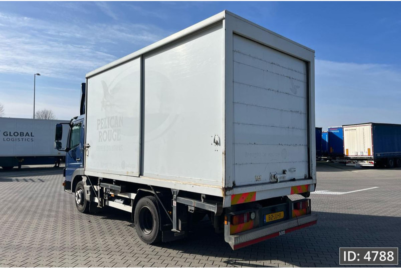 Mercedes-Benz Atego 816 Day Cab, Euro 5, BDF / EPS automatic / standklima / Hydraulic system - شاحنات الحاويات / جسم علوي قابل للتغيير شاحنة: صورة 2 Mercedes-Benz Atego 816 Day Cab, Euro 5, BDF / EPS automatic / standklima / Hydraulic system - شاحنات الحاويات / جسم علوي قابل للتغيير شاحنة: صورة 2