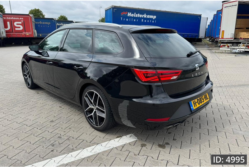 SEAT Leon ST FR 2.0 Euro 6, DSG/Pano/Camera/Keyless/Extra winterset - سيارة: صورة 2 SEAT Leon ST FR 2.0 Euro 6, DSG/Pano/Camera/Keyless/Extra winterset - سيارة: صورة 2