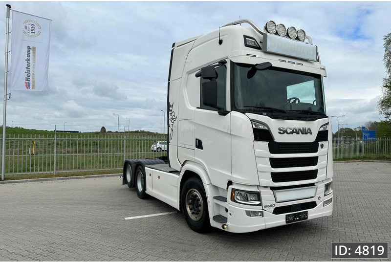 Scania S650 Topline, Euro 6, 6x2 / Retarder / Standklima / PTO / Leather / Sliding 5th wheel, Intarder - وحدة جر: صورة 2 Scania S650 Topline, Euro 6, 6x2 / Retarder / Standklima / PTO / Leather / Sliding 5th wheel, Intarder - وحدة جر: صورة 2