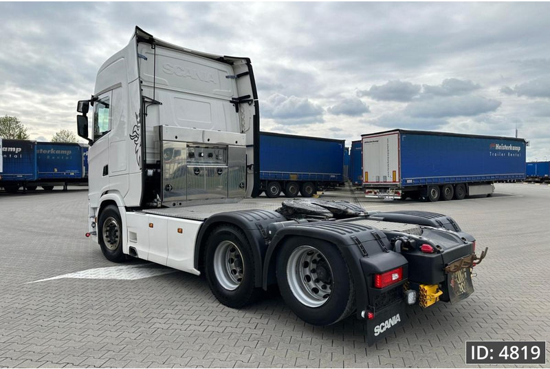 Scania S650 Topline, Euro 6, 6x2 / Retarder / Standklima / PTO / Leather / Sliding 5th wheel, Intarder - وحدة جر: صورة 4 Scania S650 Topline, Euro 6, 6x2 / Retarder / Standklima / PTO / Leather / Sliding 5th wheel, Intarder - وحدة جر: صورة 4