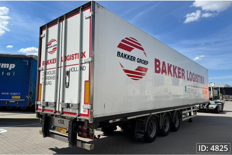 Van Eck UT-3I / Lift axle - نصف مقطورة مُبرِّدة: صورة 3 Van Eck UT-3I / Lift axle - نصف مقطورة مُبرِّدة: صورة 3