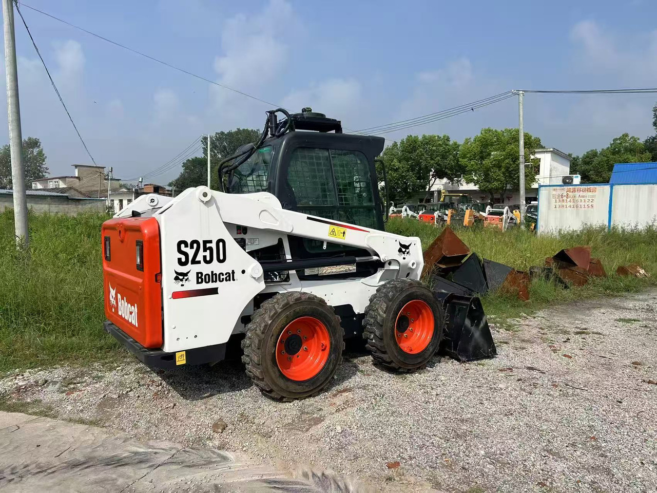 BOBCAT Skid Steer Loader S250 New Condition Hours True - شيول صغير: صورة 1 BOBCAT Skid Steer Loader S250 New Condition Hours True - شيول صغير: صورة 1