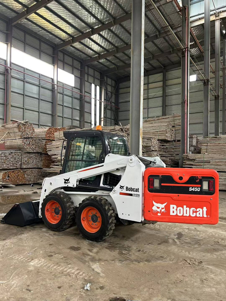 BOBCAT Skid Steer Loader S450 - آلات البناء: صورة 3 BOBCAT Skid Steer Loader S450 - آلات البناء: صورة 3