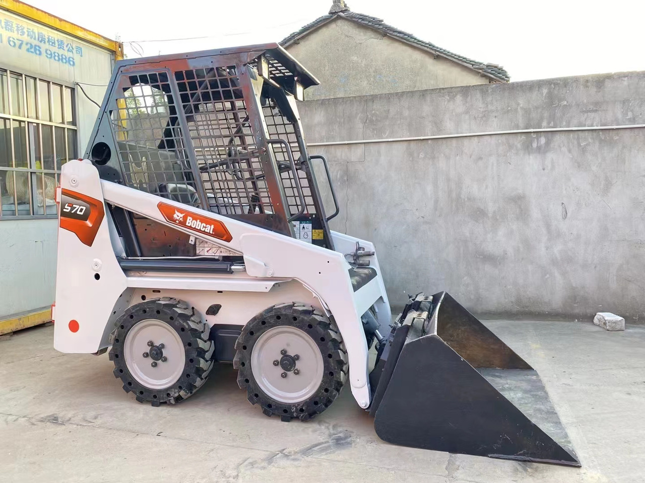 BOBCAT Skid Steer Loader S70 - شيول صغير: صورة 2 BOBCAT Skid Steer Loader S70 - شيول صغير: صورة 2