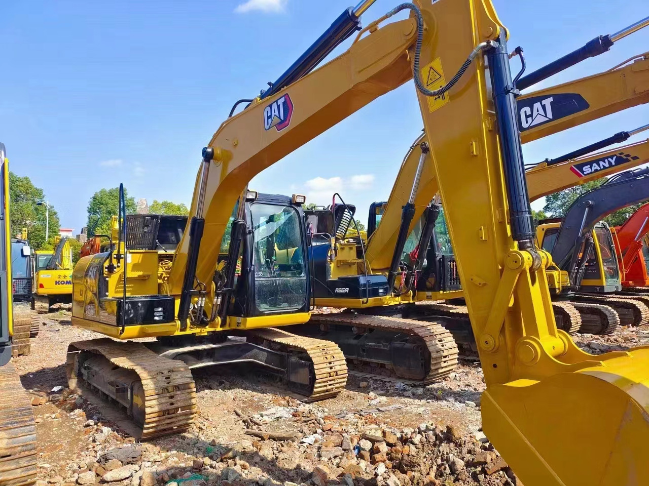 CAT 313D2 Wheel Excavator Click Here for Discount - حفار زحاف: صورة 2 CAT 313D2 Wheel Excavator Click Here for Discount - حفار زحاف: صورة 2