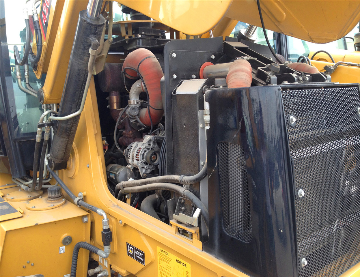 جرافة حفار CAT 420F Backhoe Loader: صورة 7 جرافة حفار CAT 420F Backhoe Loader: صورة 7