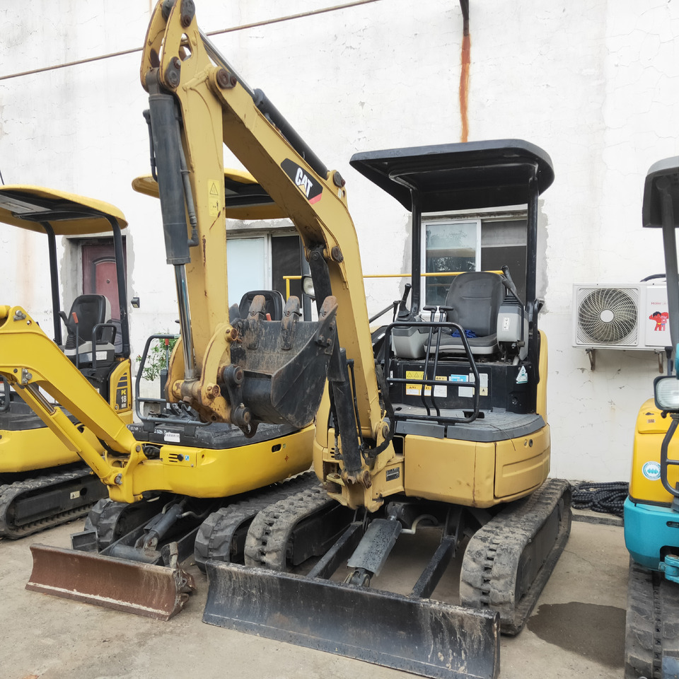 CATERPILLAR 302C - حفارة مُصَّغرة: صورة 1 CATERPILLAR 302C - حفارة مُصَّغرة: صورة 1