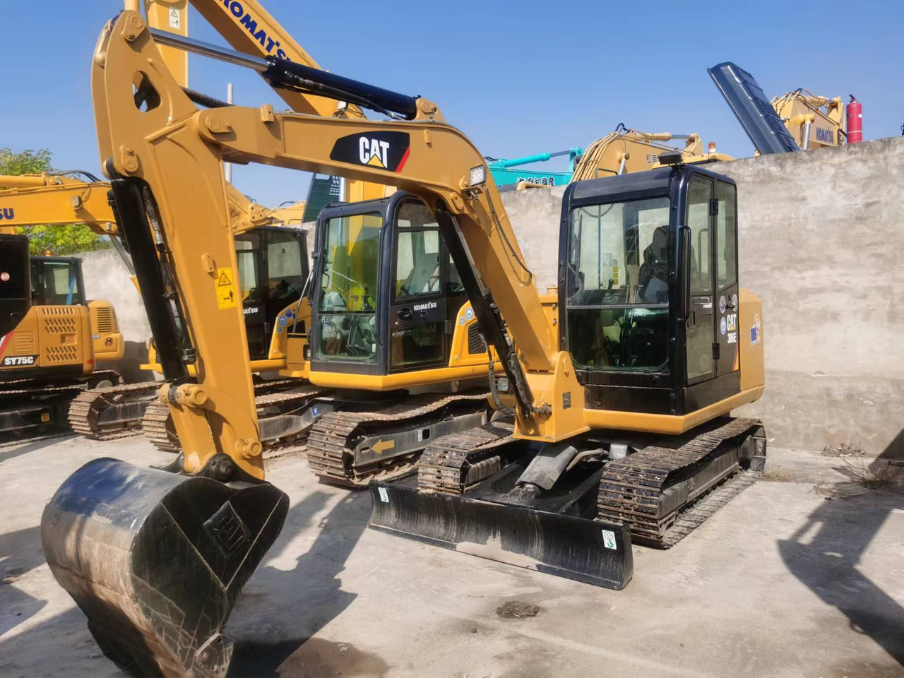 CATERPILLAR 306E - حفار زحاف: صورة 1 CATERPILLAR 306E - حفار زحاف: صورة 1