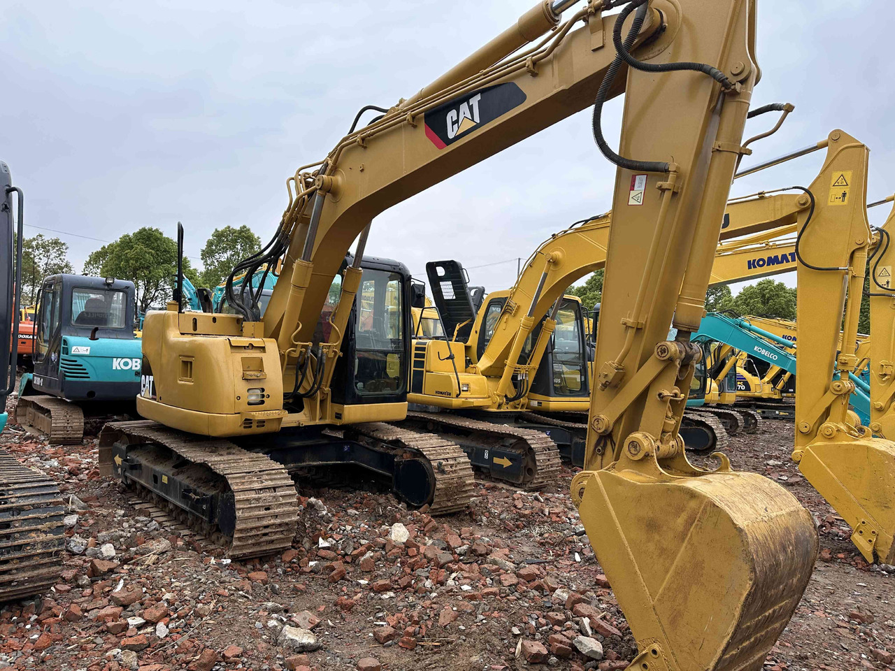 CATERPILLAR 313C Wheel Excavator Click for Discount - حفار زحاف: صورة 1 CATERPILLAR 313C Wheel Excavator Click for Discount - حفار زحاف: صورة 1
