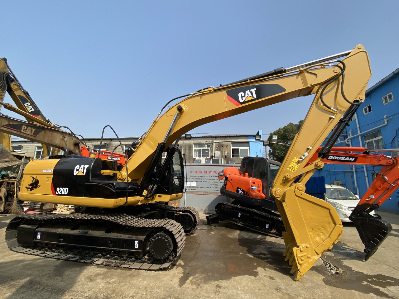 CATERPILLAR 320D - حفار زحاف: صورة 3 CATERPILLAR 320D - حفار زحاف: صورة 3
