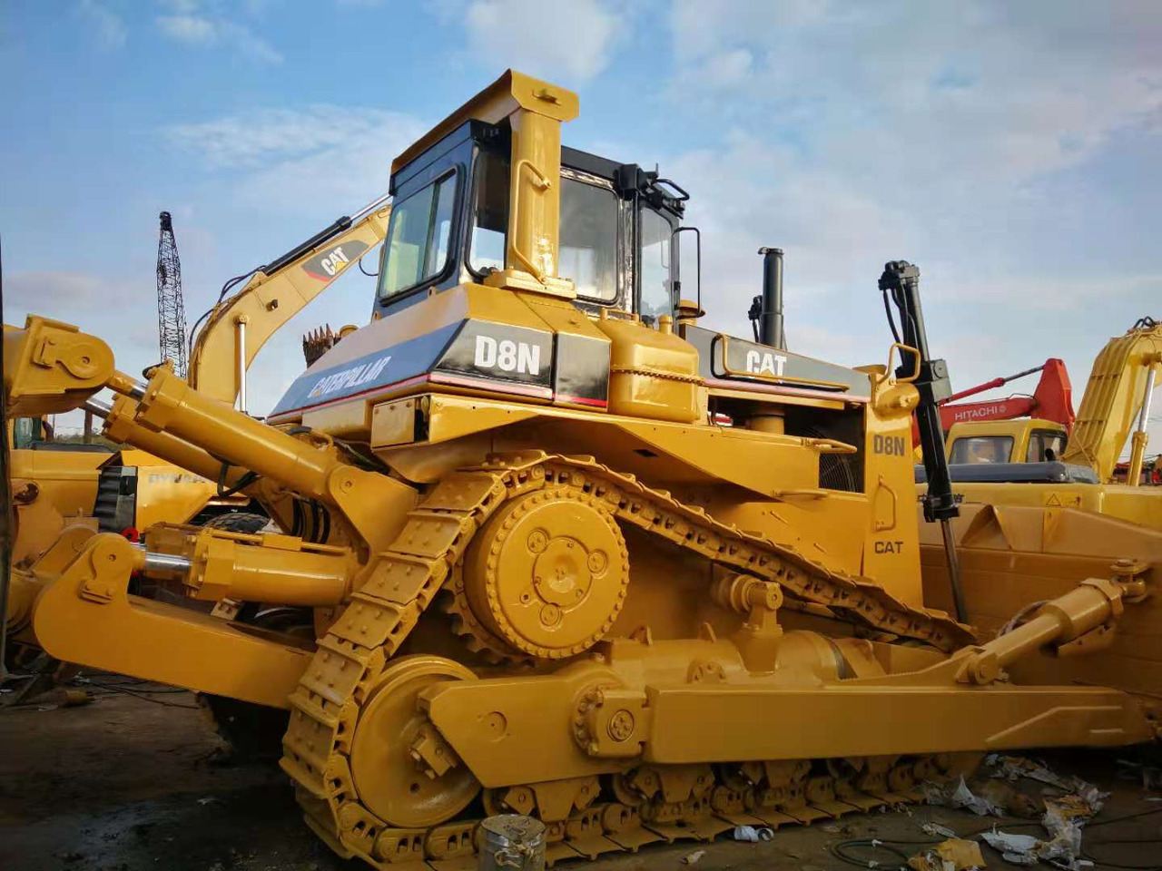 CATERPILLAR D8N - اللودر بعجل: صورة 1 CATERPILLAR D8N - اللودر بعجل: صورة 1