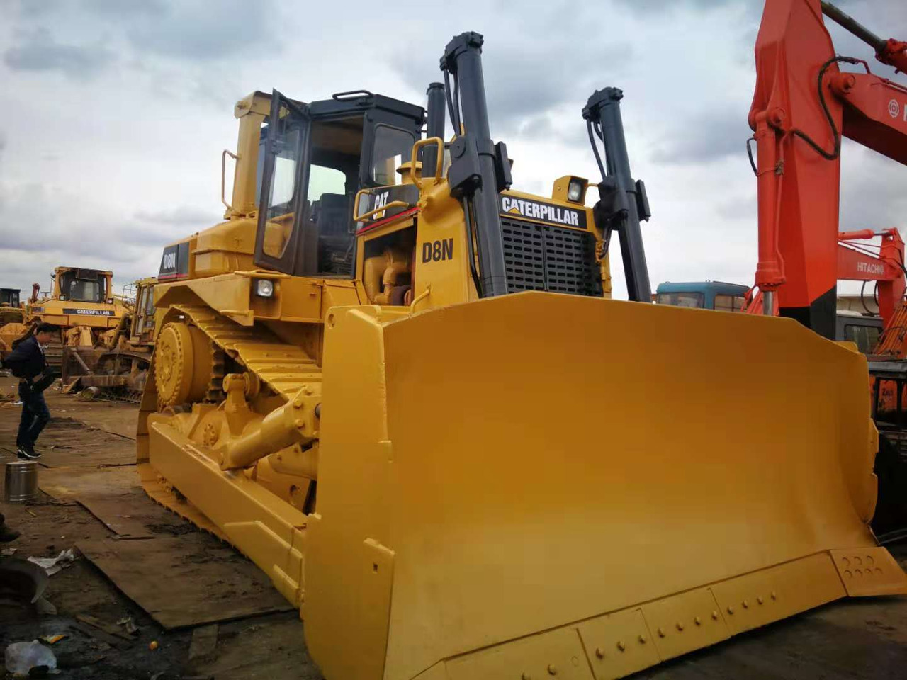 CATERPILLAR D8N - اللودر بعجل: صورة 2 CATERPILLAR D8N - اللودر بعجل: صورة 2