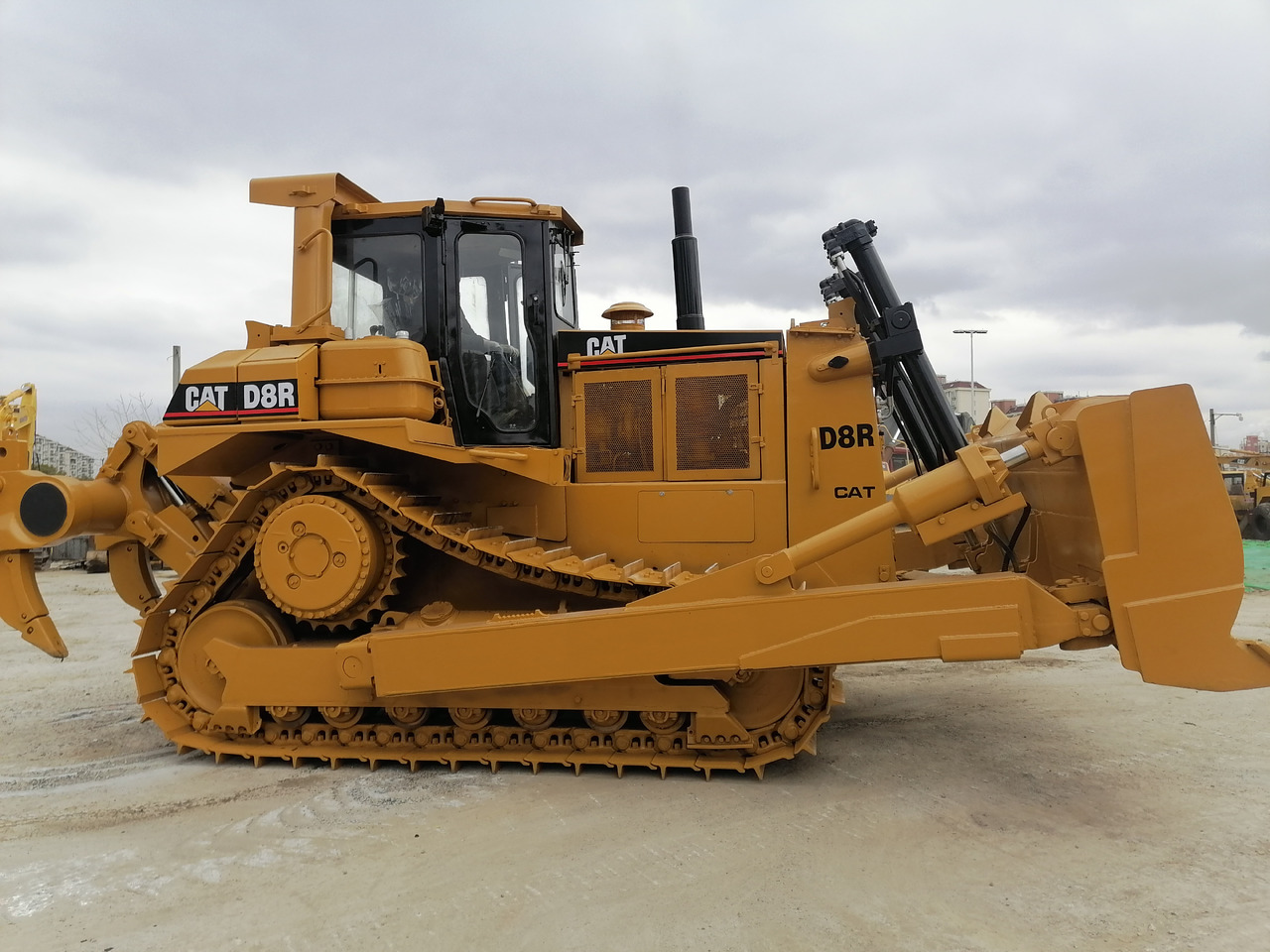 CATERPILLAR D8R Bulldozer Click for Discount - جرافة: صورة 5 CATERPILLAR D8R Bulldozer Click for Discount - جرافة: صورة 5