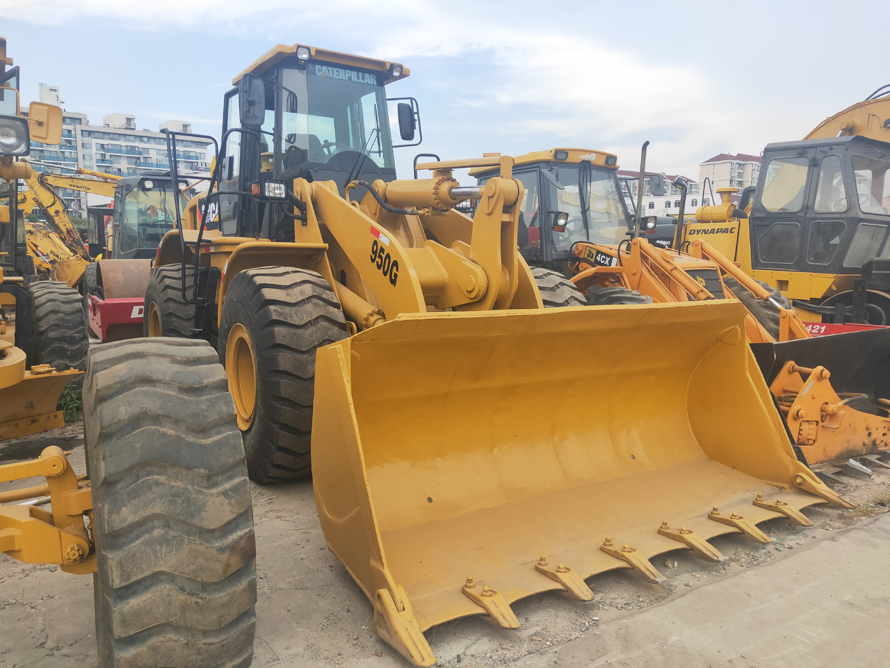 CATERPILLAR Wheel Loader 950G Click Here for Discount - اللودر بعجل: صورة 1 CATERPILLAR Wheel Loader 950G Click Here for Discount - اللودر بعجل: صورة 1