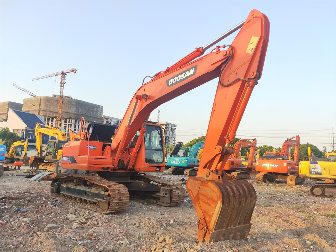 DOOSAN Crawler excavator - حفار زحاف: صورة 4 DOOSAN Crawler excavator - حفار زحاف: صورة 4
